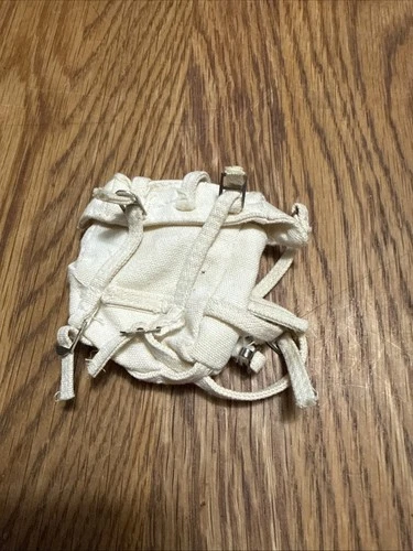 Hasbro GI Joe Mountain Troops Ski Patrol White Backpack 1964 Vintage