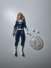 Hasbro Marvel Legends Fantastic Four Invisible Woman 6