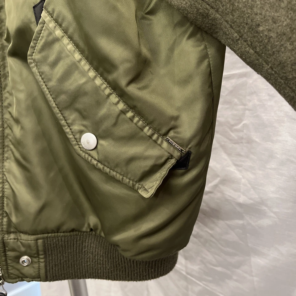 Diesel bomber jacket olive green/grey wool sleeves MA-1 bomber Men’s size Large - Image 4 of 4