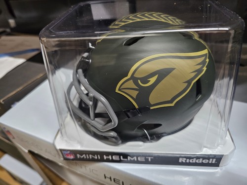 Arizona Cardinals 2025 Salute to Service Mini Speed NFL Football NEU VERPACKUNG - Bild 3 von 4