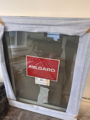BRAND NEW Milgard Picture window