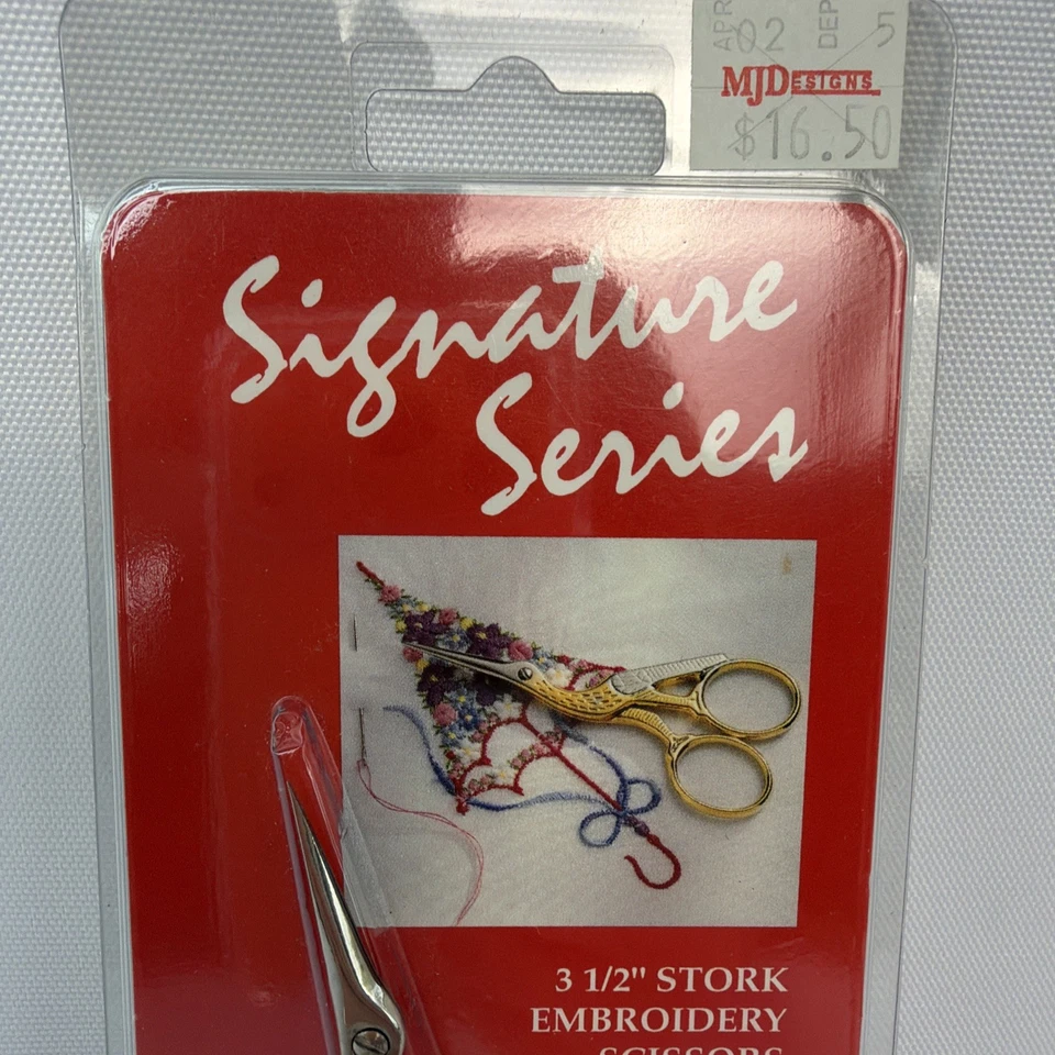 Vintage MUNDAIL- Stork Scissors, Gold, 3.5 Inch, German Solingen , Made In Italy - Image 2 of 4