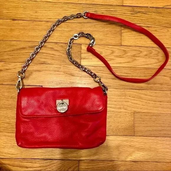 CALVIN KLEIN Red Lock Shoulder Bag With Silver Chain - Leather