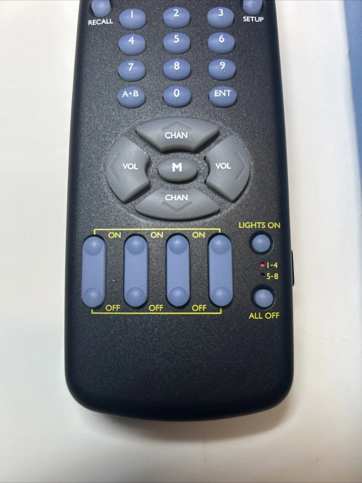 X-10 6 in 1 DVD & Home Control Universal Remote Control UR47A With Instructions - Image 2 of 4