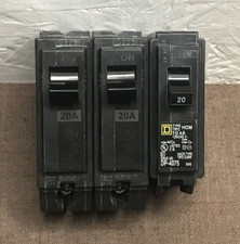 Lot of 3: 20A 120/240V 1-Pole Circuit Breakers 2 are GE, 1 is Square D Working