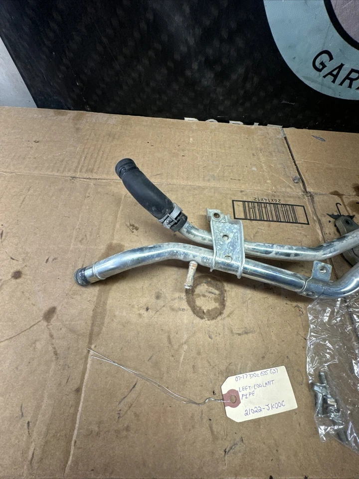07-17 Nissan 370z Infiniti G35 G37 Q70 Left Coolant Water Pipe 21022-JK00C - Image 2 of 4