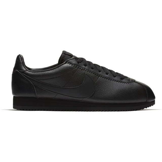 nike classic black
