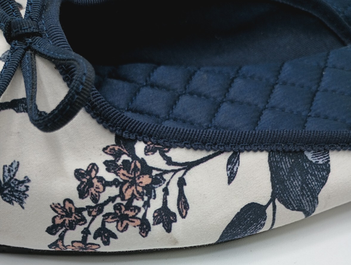 Banana Republic Indoor Foral Slippers Slides Size XL 9.5 10.5 Pointy Toe - Picture 2 of 10