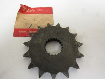 NOS FACTORY 13t SUZUKI 1977-78 RM100 1976-78 RM125 ENGINE SPROCKET 27511-41710