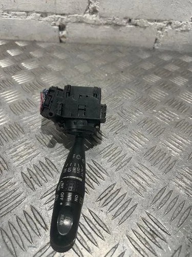 TOYOTA AVENSIS VERSO M2 Wischergriff 173699 2.00 Diesel 85kw 2004 20225173