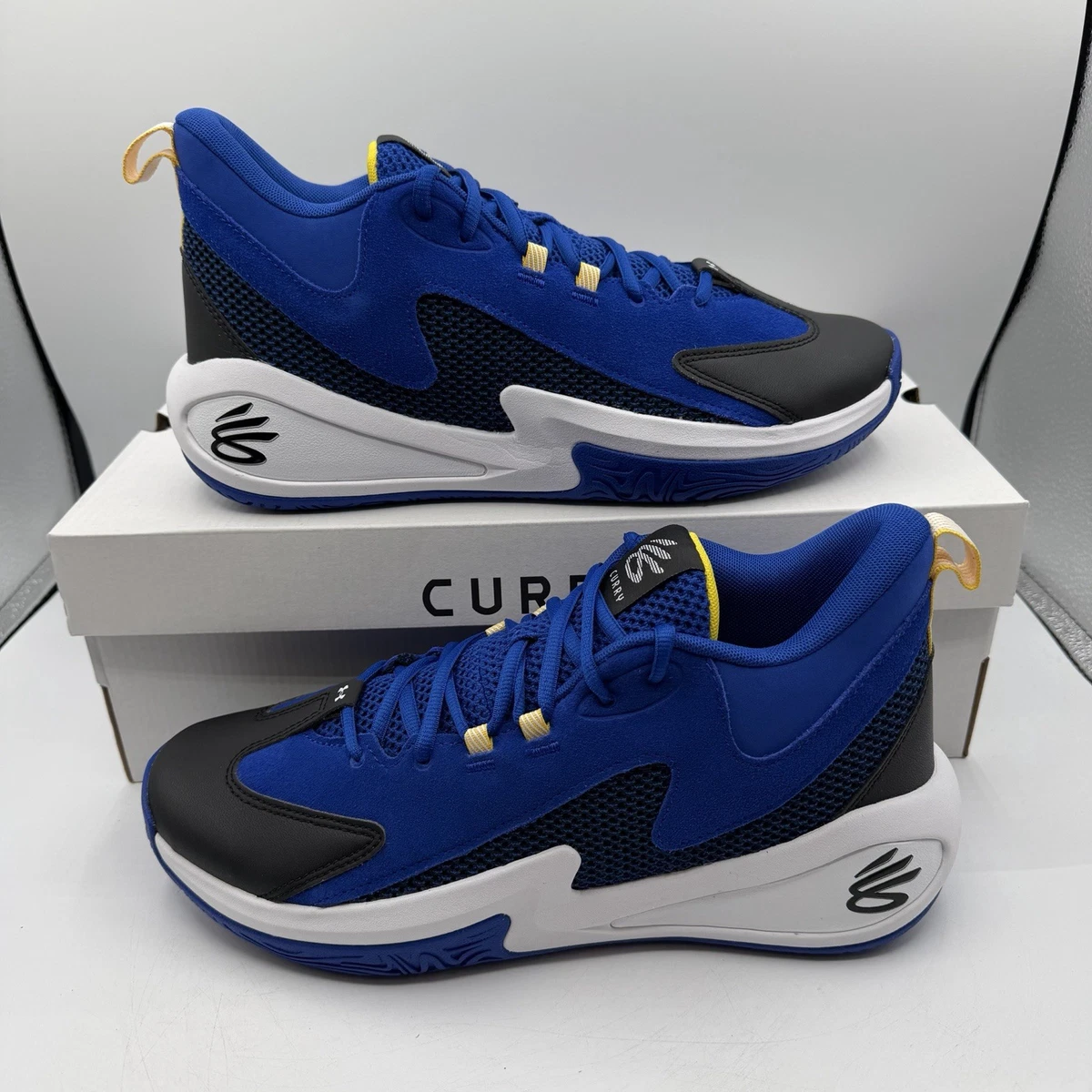 Under armour Curry 3 Sneakers for Men for Sale - Shop Men display picture 1