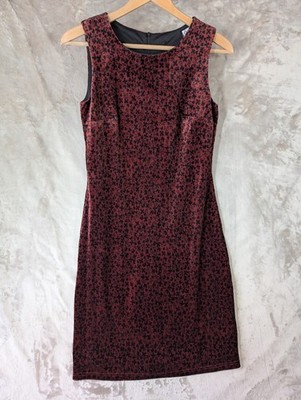 Solo rotes Samtkleid Größe 8 schwarz Blumen Etuikleid ärmellos Party Weihnachten