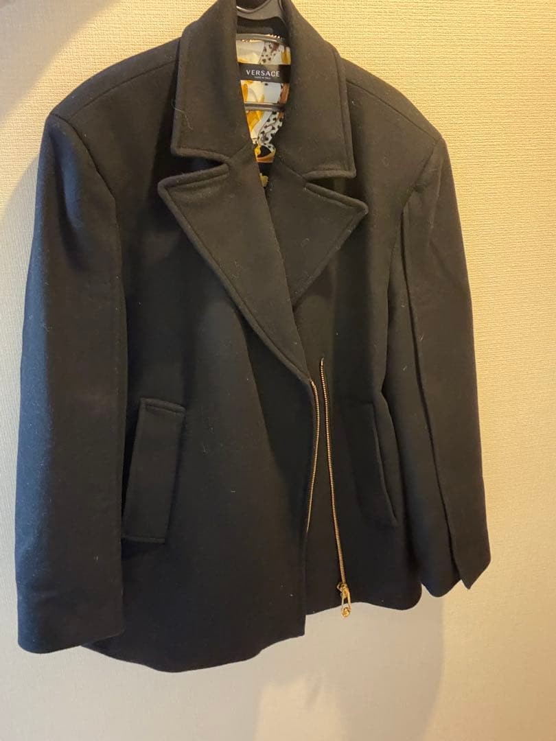 USED VERSACE WOMEN'S COAT WITH BAROQUE LINING GOOD thumbnail 3