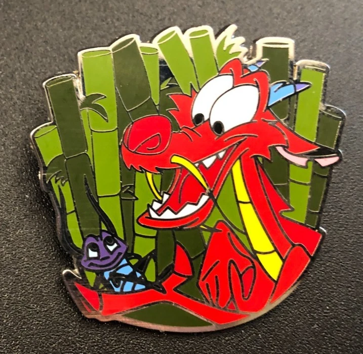 Disney pin 127346 Mulan Mushu Holding Cri-Kee Crikee princess dragon cricket bff