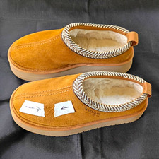 Koolaburra by UGG Women  s 7 Brown Suede Lined Slip-On Slippers Rubber Sole