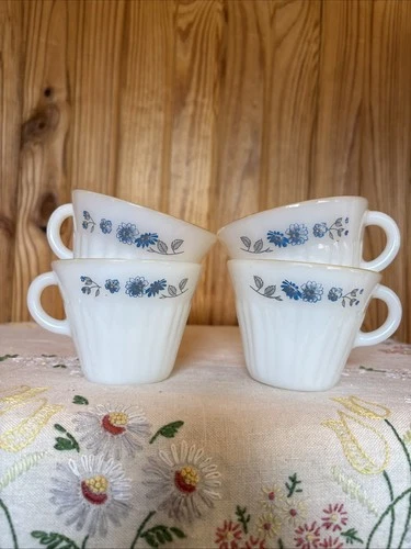 Termocrisa Coffee Cups Blue and Gray Flower Milk Glass Set Of 4 Gold Rim Vintage