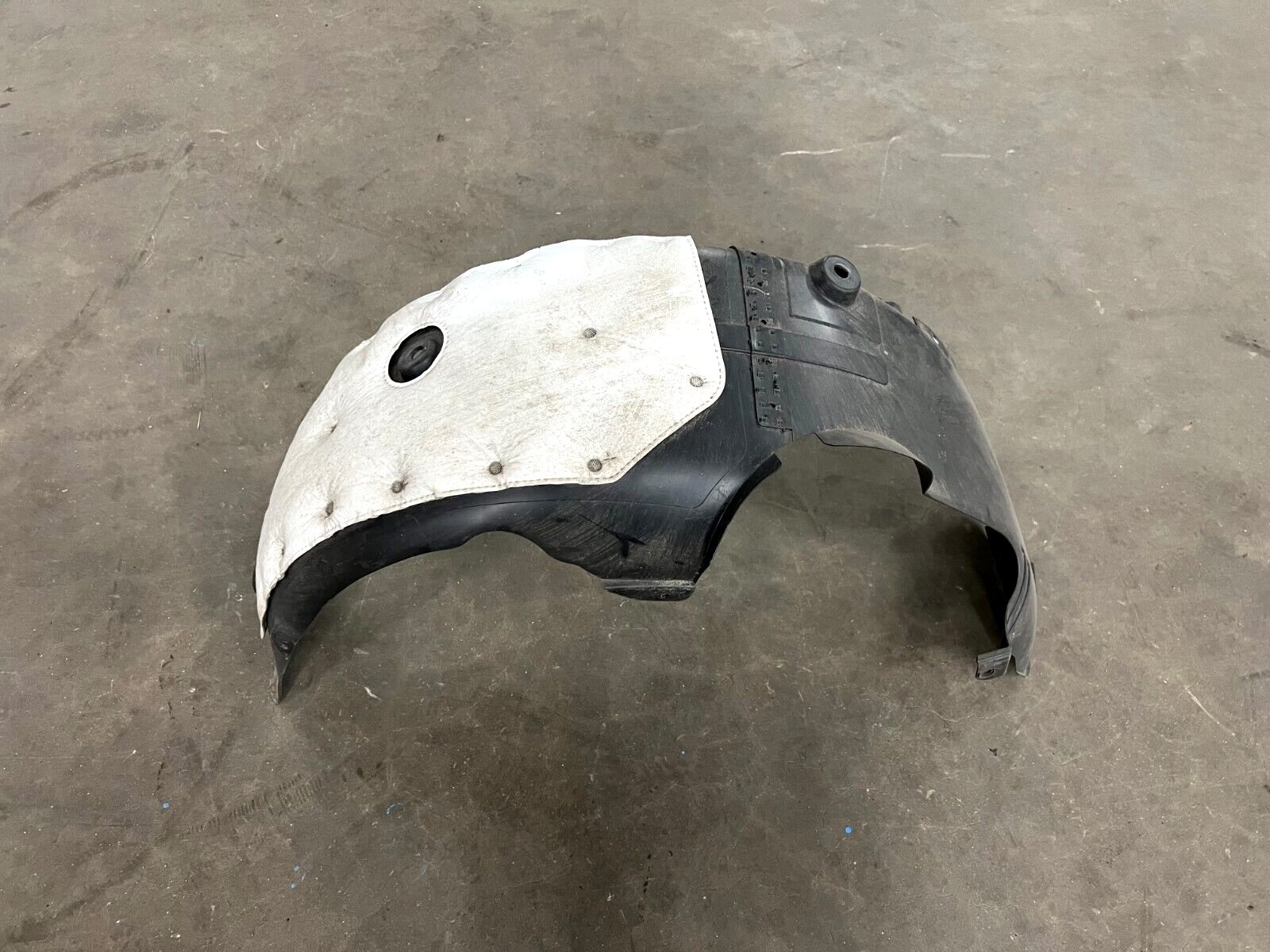 21-23 HYUNDAI KONA REAR RIGHT QUARTER FENDER LINER SPLASH SHIELD GUARD, LOT3509