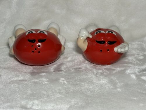 Vintage Red M And M Salt And Pepper Shakers - Picture 4 of 13