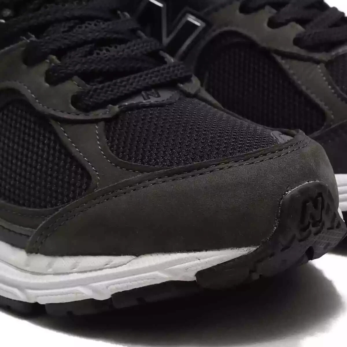 New Balance 2002R Black Red ML2002R-B Men