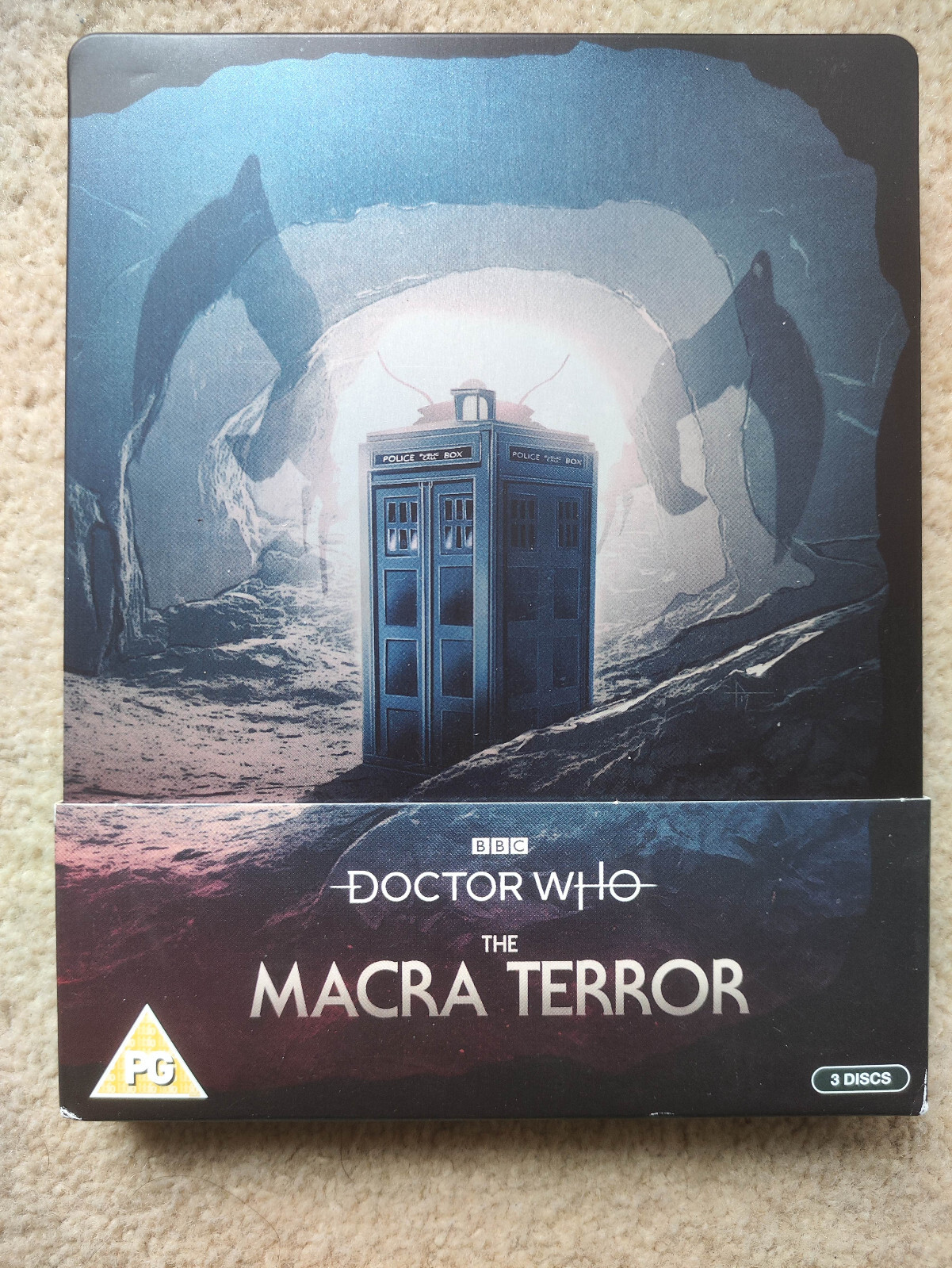 DOCTOR WHO : THE MACRA TERROR -  BLU RAY STEELBOOK - used/very good