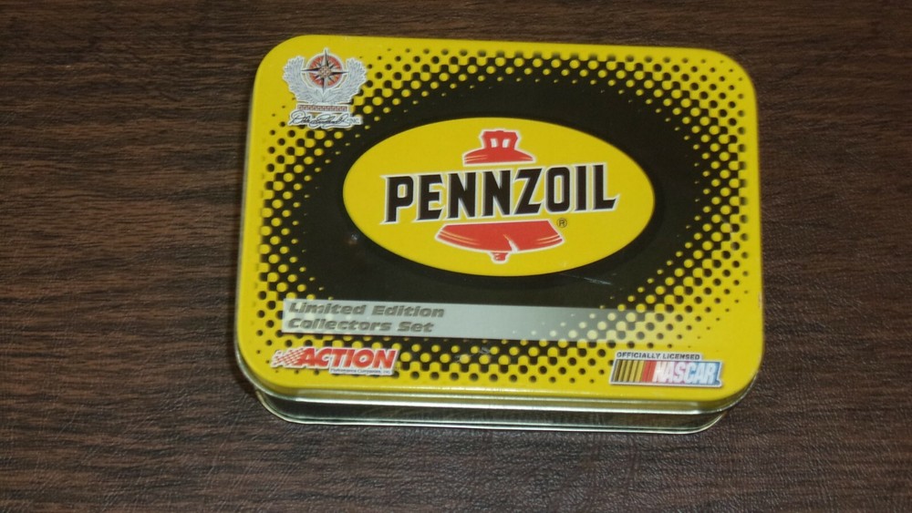 Pennzoil Limited Edition Collectors Set Die Cast Car NASCAR #1 Park Waltrip Tin