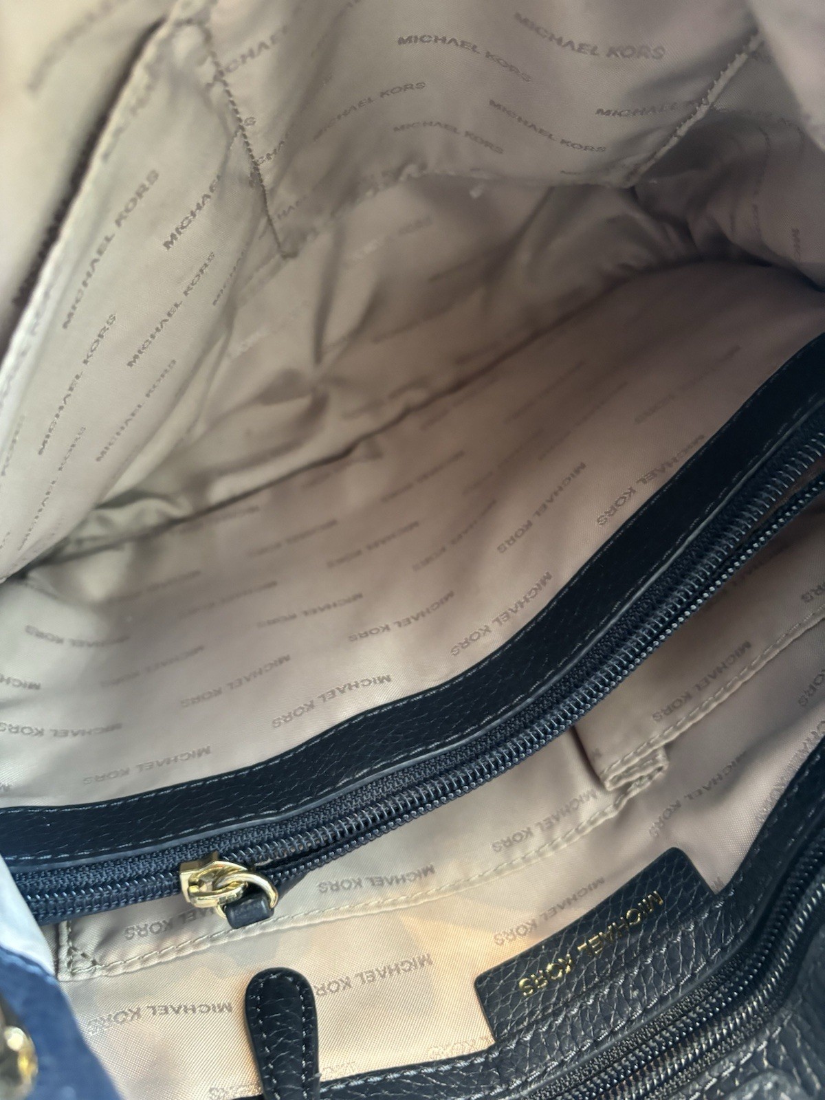 Michael Kors Jet Set Chain medium shoulder tote in black pebbled leather thumbnail 3