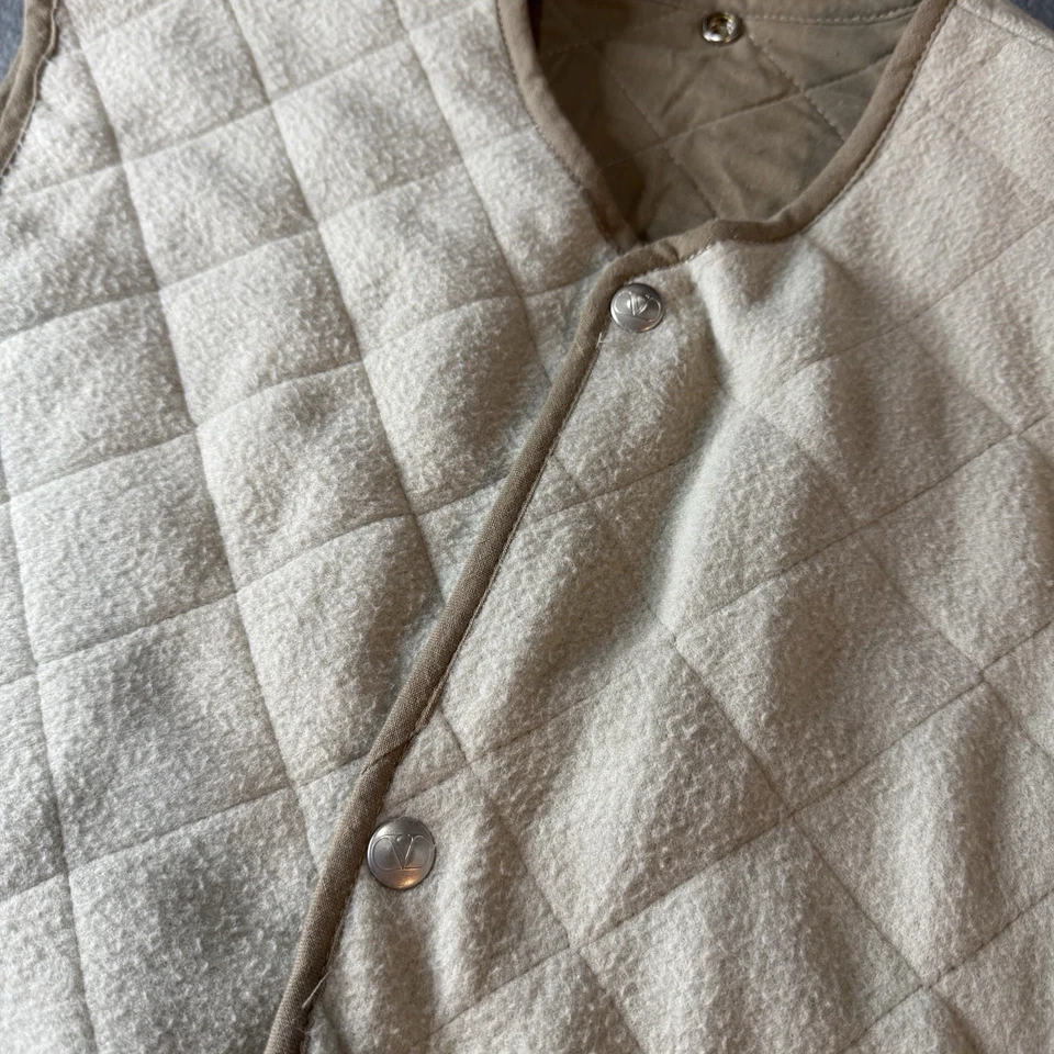 Valentino Quilted Fleece Vest LINER ONLY RARE Size 48 Beige Olive Green Italy - Image 4 of 4