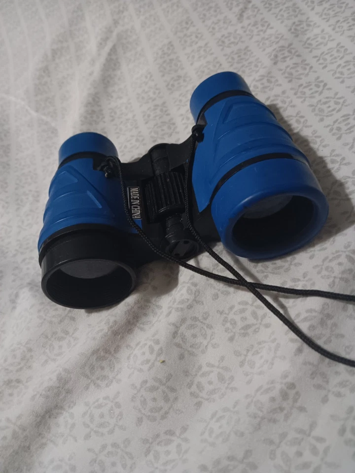 Toy Binoculars 4X30 Compact Foldable Binoculars Dark Blue with Neck Strap - Image 2 of 4