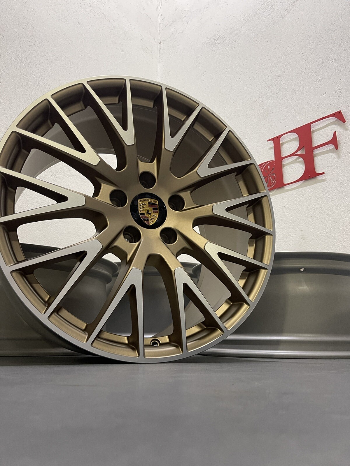 Original Porsche Panamera 976 21“ Felgen Räder Neodyme Gold 976601025 Exklusive