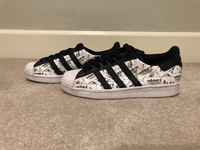 adidas superstar label