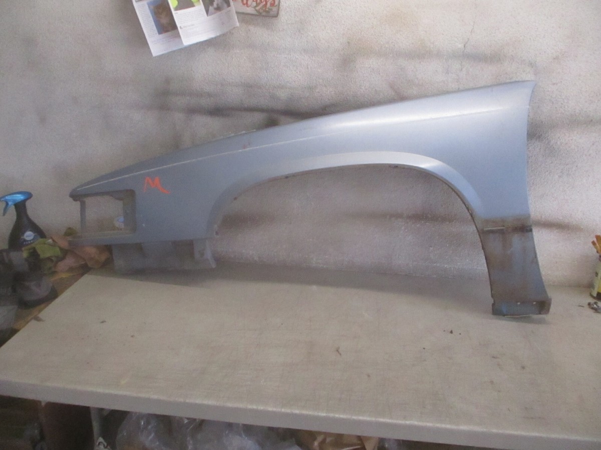 バットウーマン　キャデラック 1988 1989 1990 1991 1992 1993 Cadillac Deville and Fleetwood (See