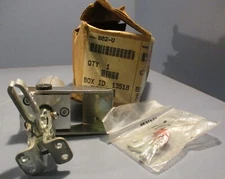 DestaCo Pneumatic Power Clamp 802-U Hold Down Swing 200lbs Max Capacity