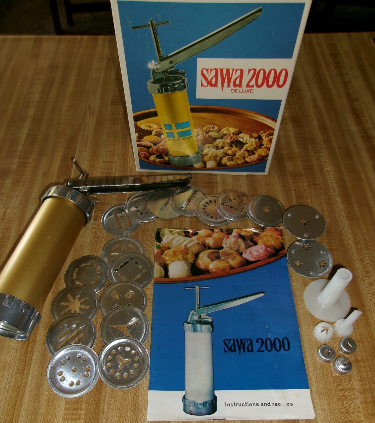 SAWA 2000 Deluxe Metal Cookie Press EUC Sweden, All Parts, Instructions, Recipes