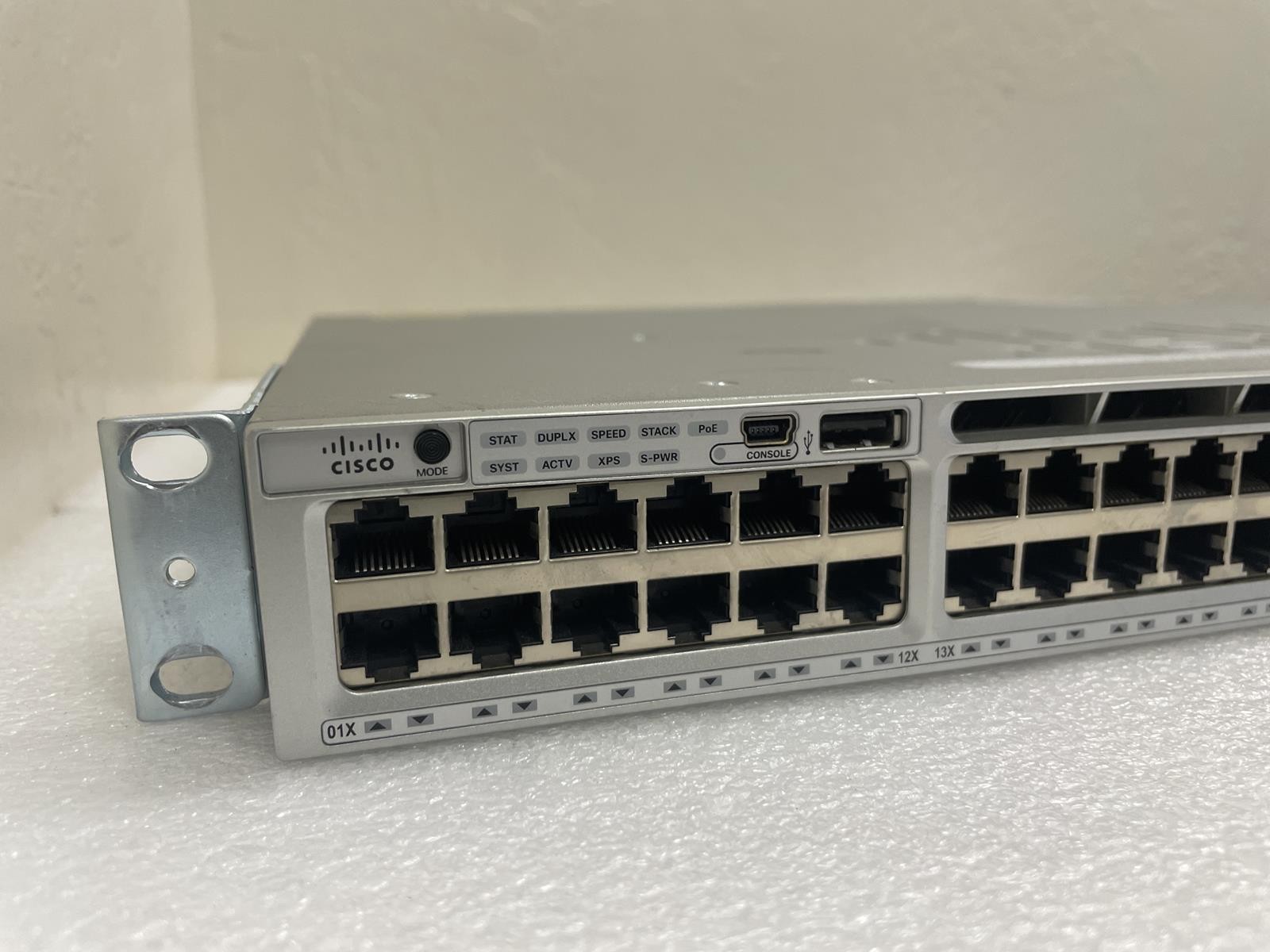 CISCO WS-C3850-48P-L V07 CATALYST 3850 48 PoE+ SWITCH, NO PS