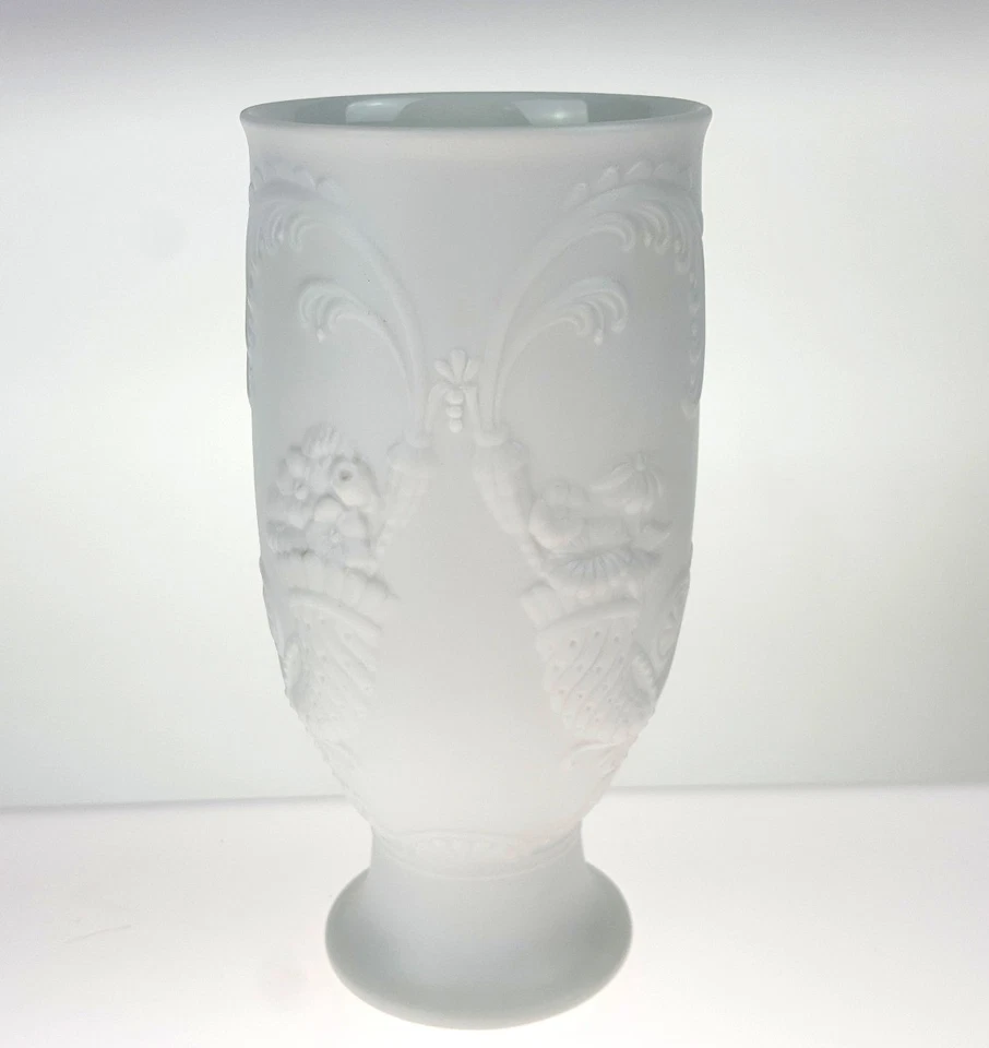 AK Kaiser Porzellan Blumenvase Tischvase weiß matt - Bild 2 von 4