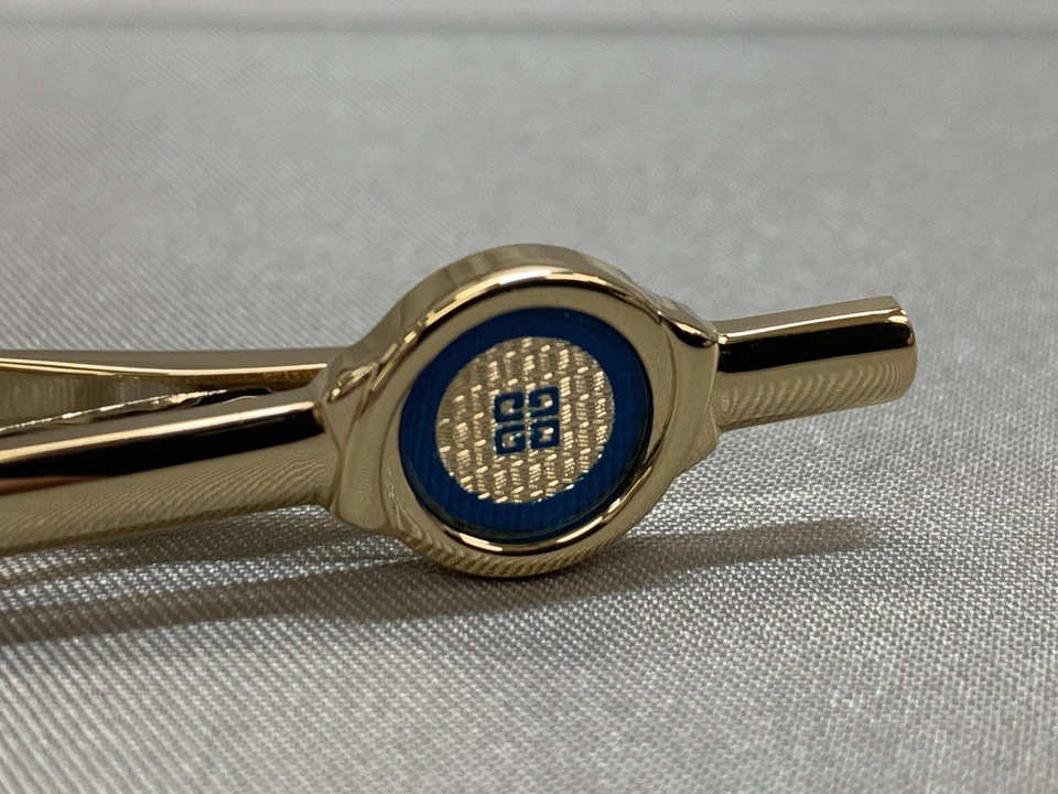 Barra de corbata GIVENCHY Foto 2 de 4