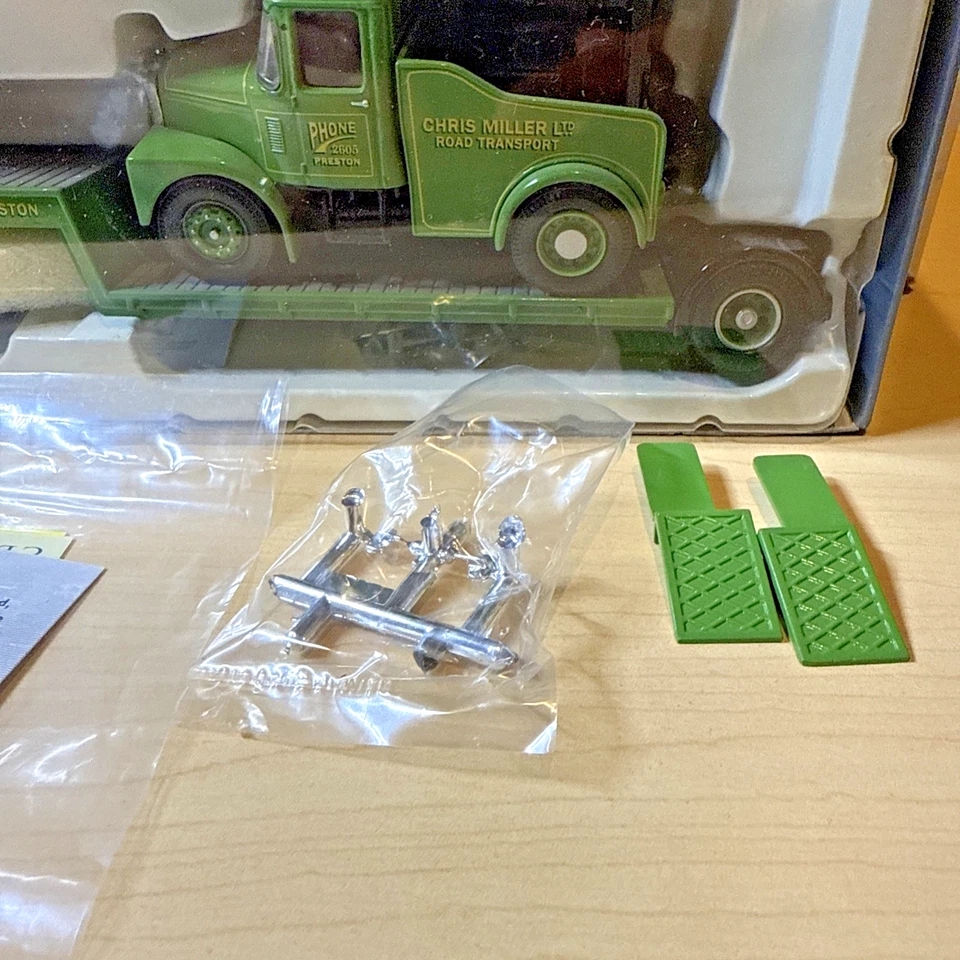 Corgi Classics #31003 Heavy Haulage – Chris Miller AEC Ergomatic Articulated Set - Image 4 of 4