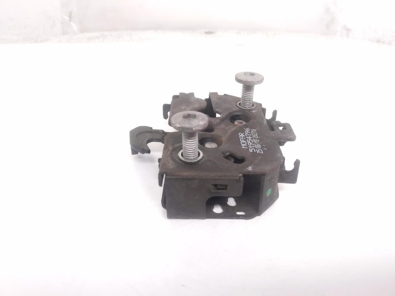 2015-2021 Jeep Renegade Front Passenger Hood Lock Latch Assy  68479174Aa