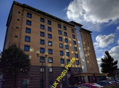 Foto 6x4 Reflected Glory Leeds \/SE3034 The Holiday Inn Express on Kirkst c2016
