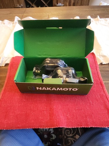 NEW OEM NAKAMOTO CERAMIC FRONT BRAKE PADS 1ABPS00702 - CD881 for 1999-01 740iL - Picture 5 of 9