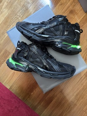 Balenciaga Runner LED Gr. 44 behandelbar