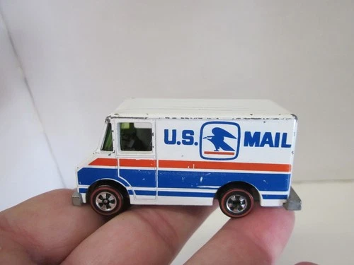 HOT WHEELS REDLINE   LETTER GETTER * MAIL TRUCK * WHITE COLOR * ORIGINAL * RARE