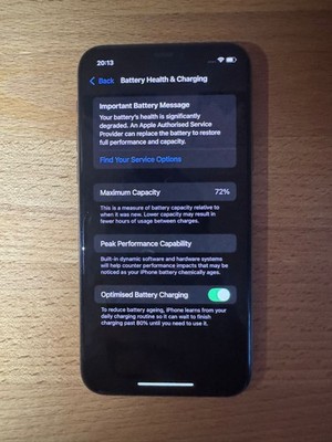 Bought in Switzerland - Apple iPhone 11 Pro 64GB Gold (A2215)   Unlocked   Box