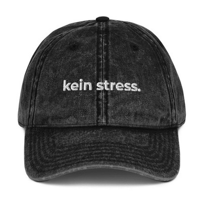 Schlichte schwarze Dad Cap mit hochwertiger Stickerei  kein stress. 