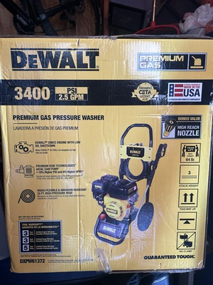 #ad NEW DEWALT 3400 PSI 2.5 GPM Gas Cold Water Pressure Washer w DeWalt 210 Engine $379.00
