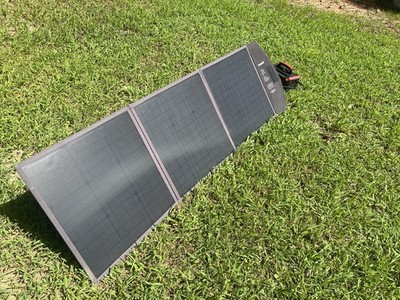 Suaoki S370 Portable Solar Generator Model + foldable solar panel SCB-120 , 120W