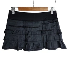 Lululemon Run Back On Track Ruffle Skirt Skort Womens Size 6 Black
