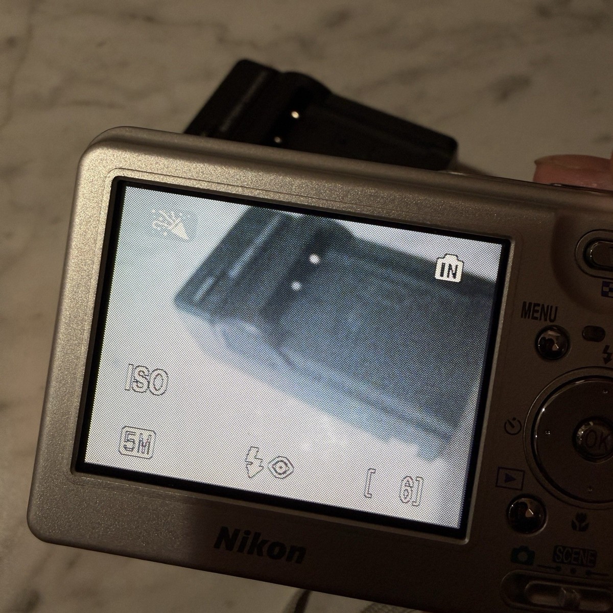 Nikon Coolpix S1 Digital Compact Camera Silver Japan Battery