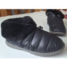 VIONIC Women's Gabrie Puffy Arch Support Faux Fur Puffer Slipper Black Size 7.5