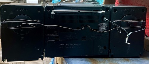 VINTAGE 1994 SONY BOOMBOX ~ Model CFD-550. Works But See Description For Details - Picture 7 of 10